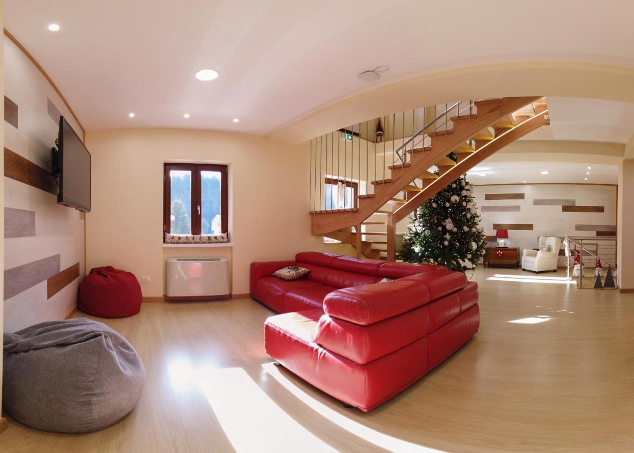 Abete Bianco - Albergo Del Natale Camigliatello Silano Εξωτερικό φωτογραφία